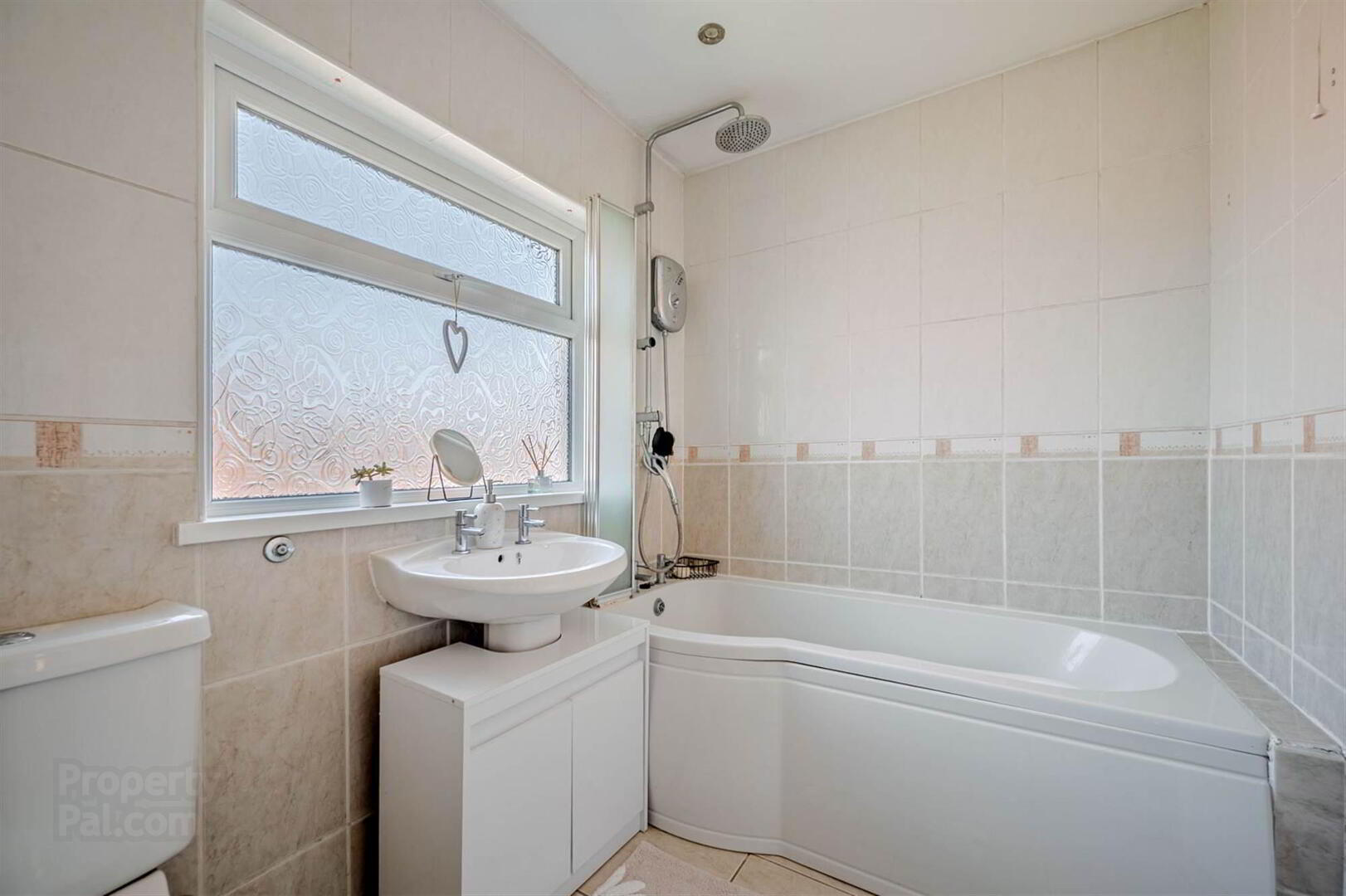 1 Woodford Grange 18 of 23