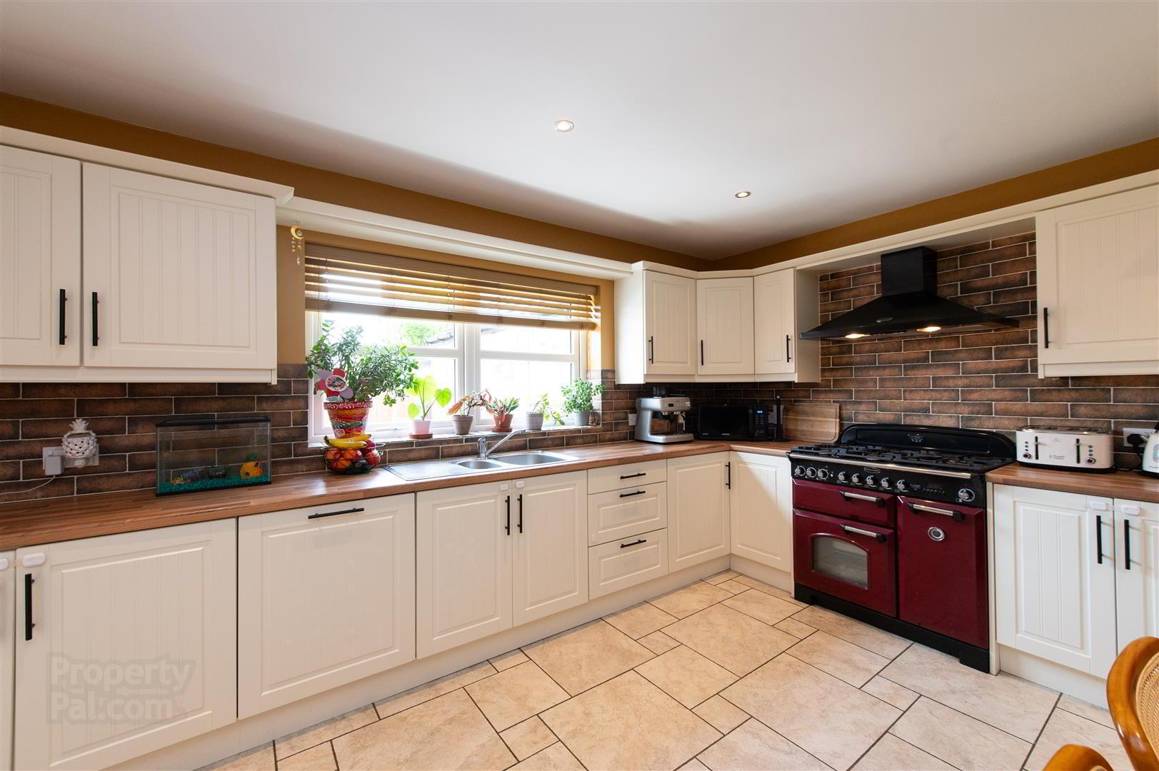 3 Rockfield Hall 10 of 27
