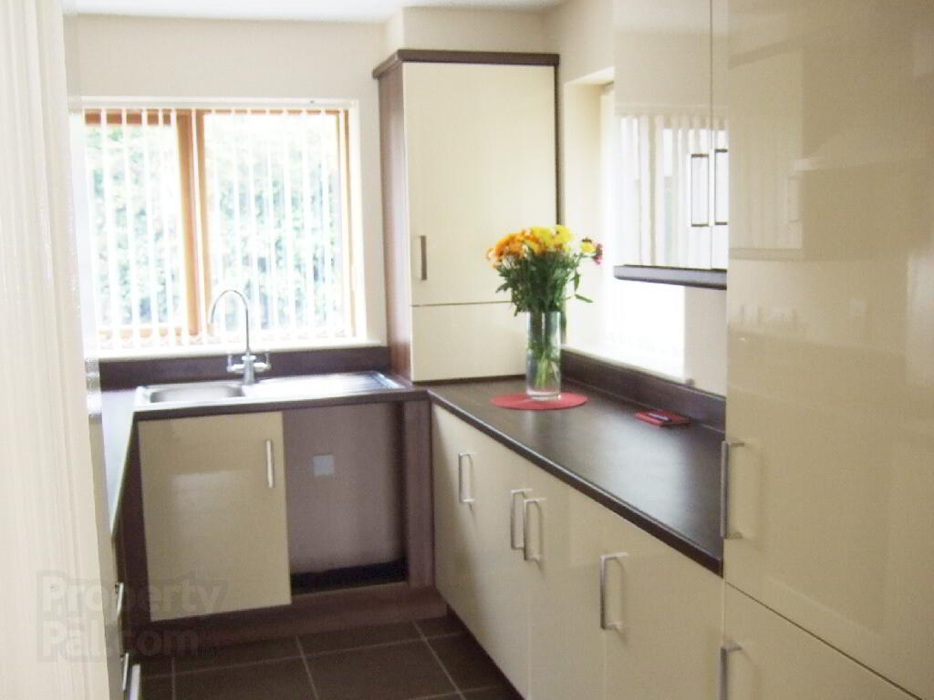 Unit 1, 557/559 Upper Newtownards Rd 3 of 5