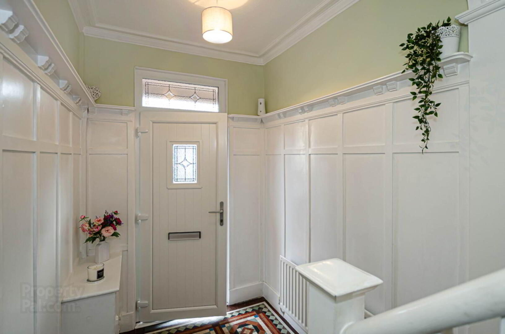 142 Ravenhill Avenue 10 of 50
