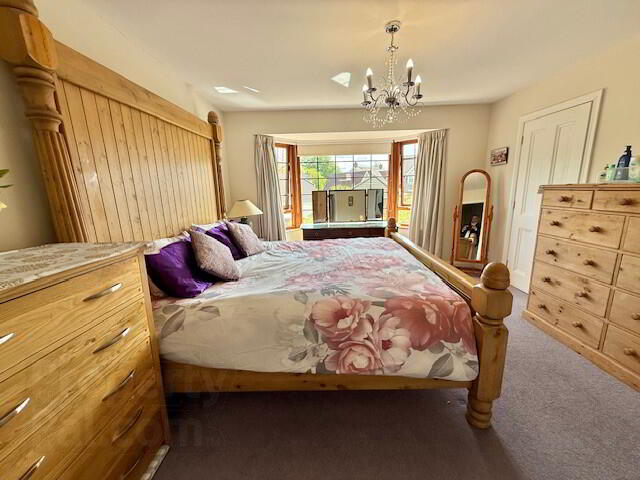 10 Ashgrove Park 17 of 30