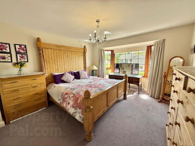 10 Ashgrove Park 16 of 30