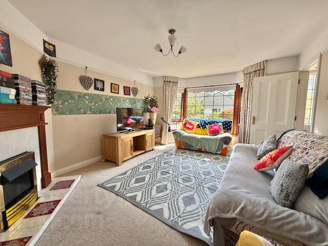 10 Ashgrove Park 5 of 30