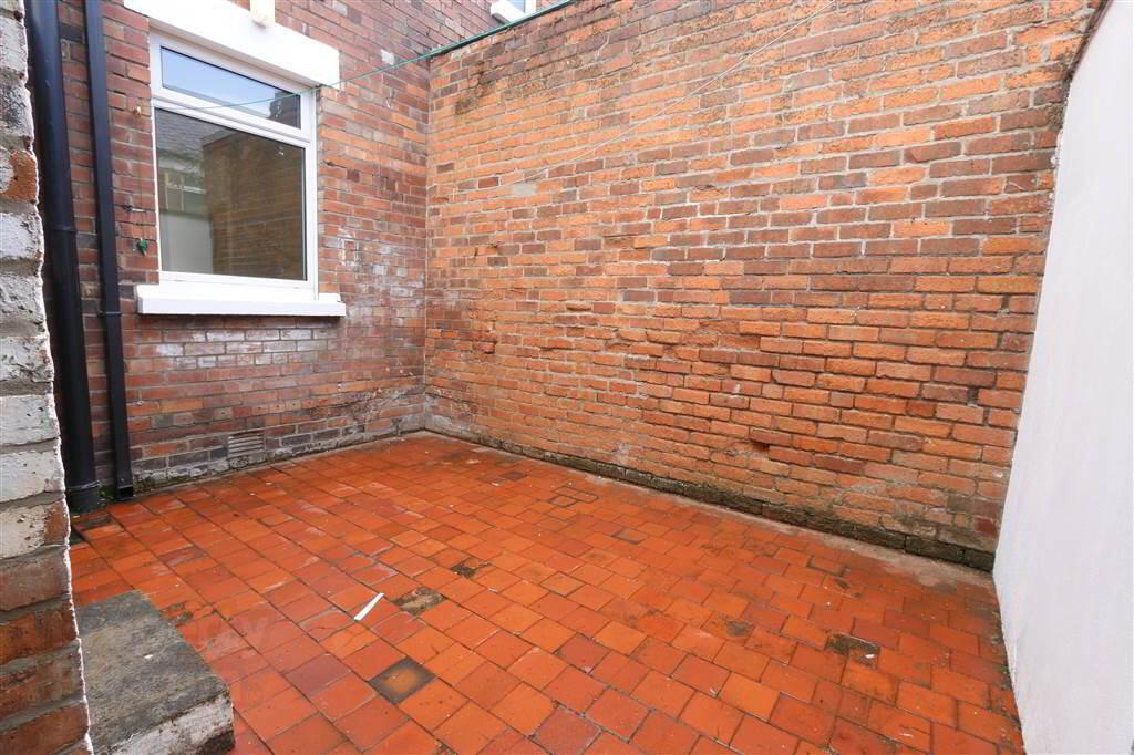 214 Cregagh Street 6 of 11