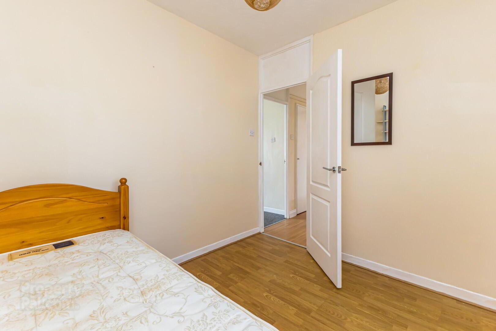 13a Enler Park West 9 of 17