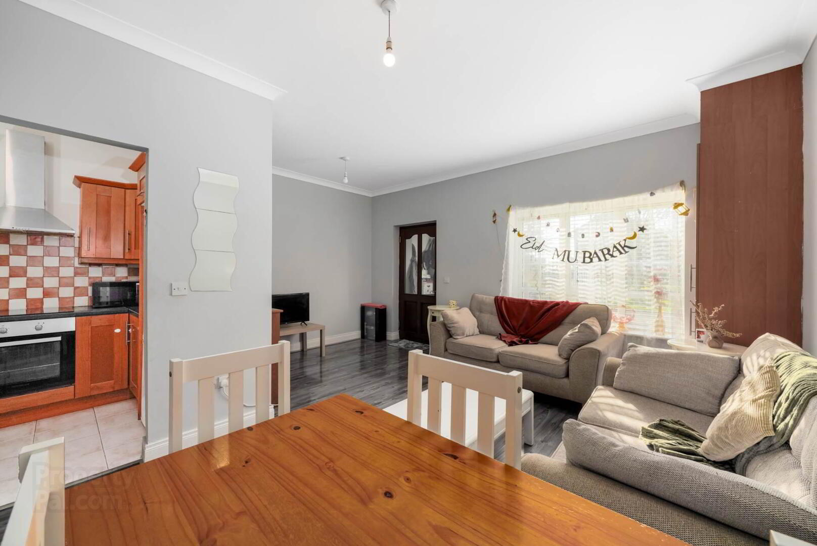 property description image