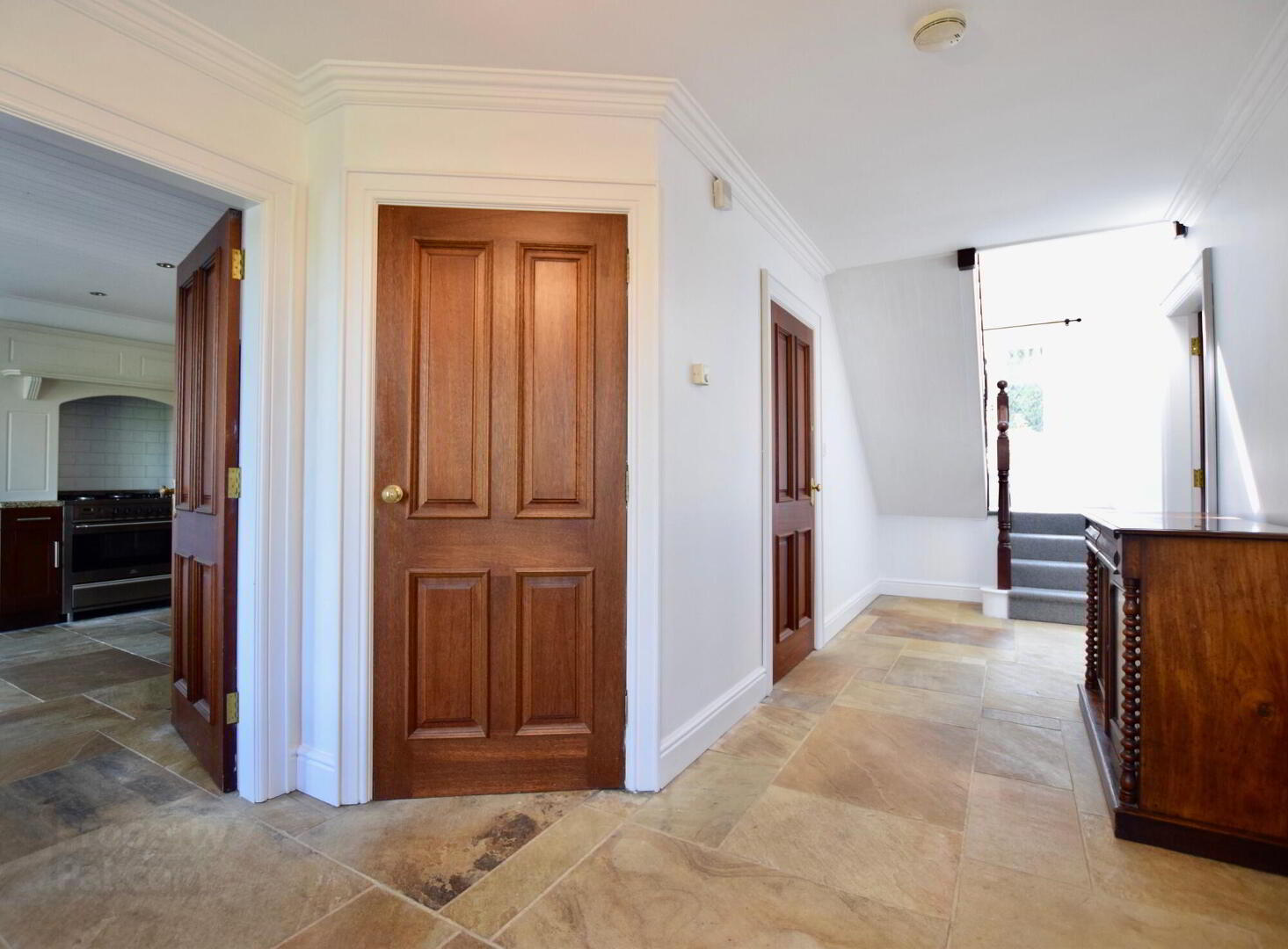 10 Corkhil Road 4 of 44