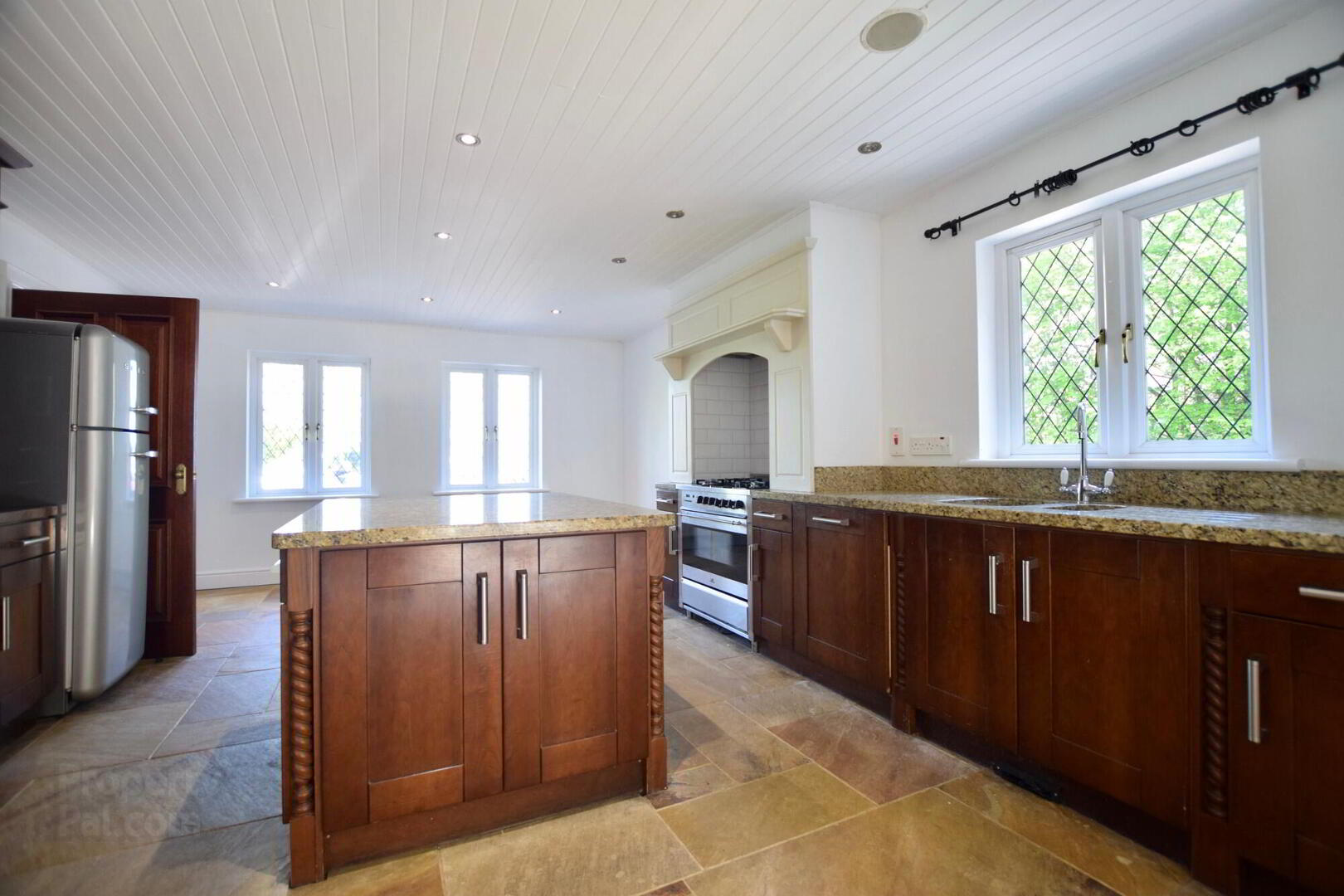 10 Corkhil Road 13 of 44