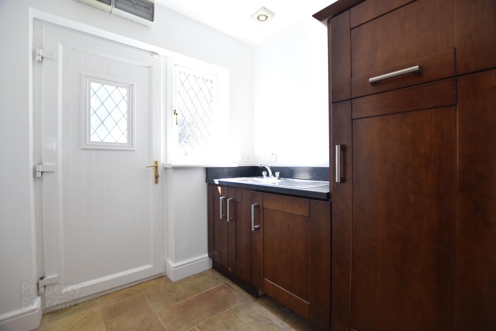 10 Corkhil Road 16 of 44