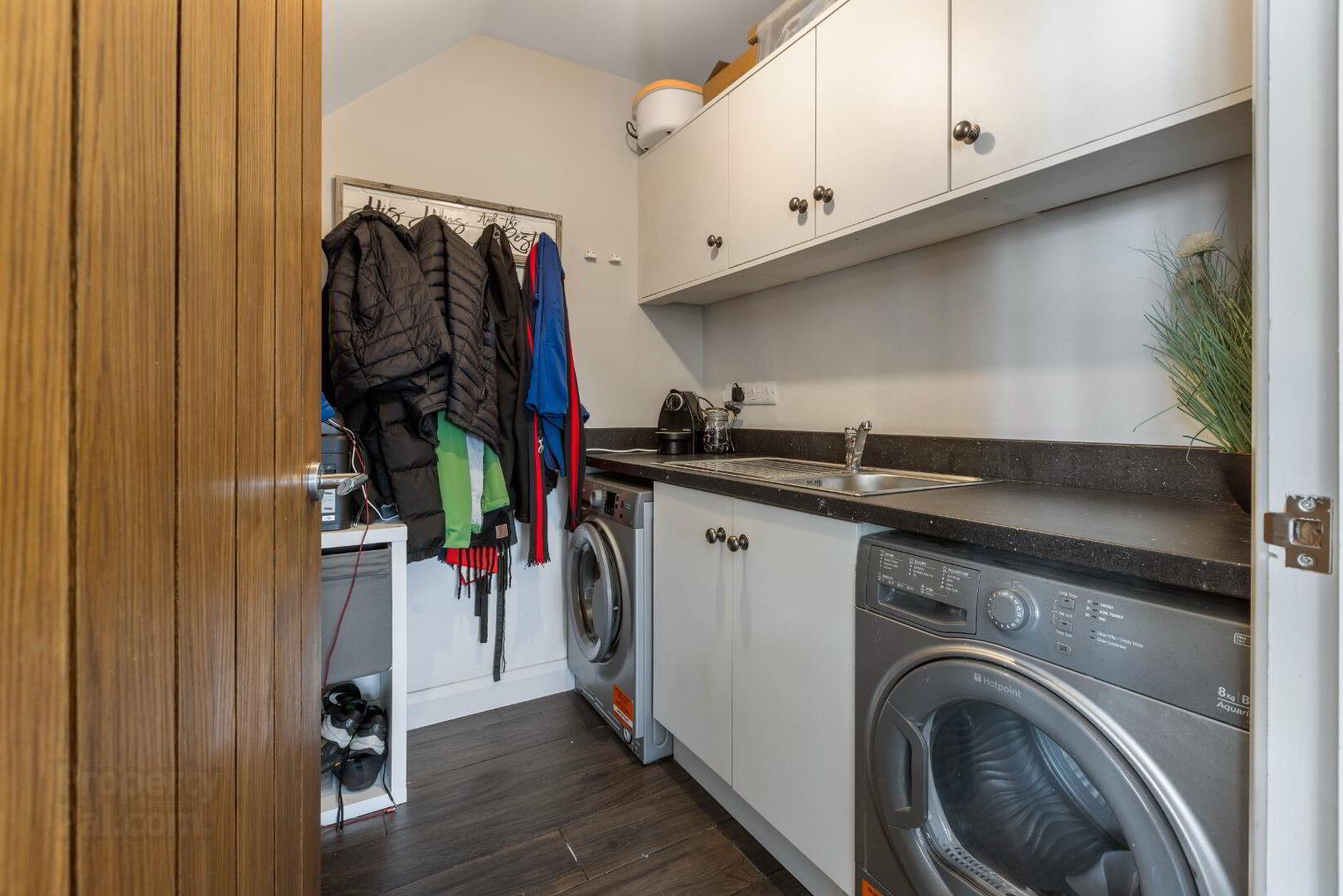 36 Castlegate 10 of 27