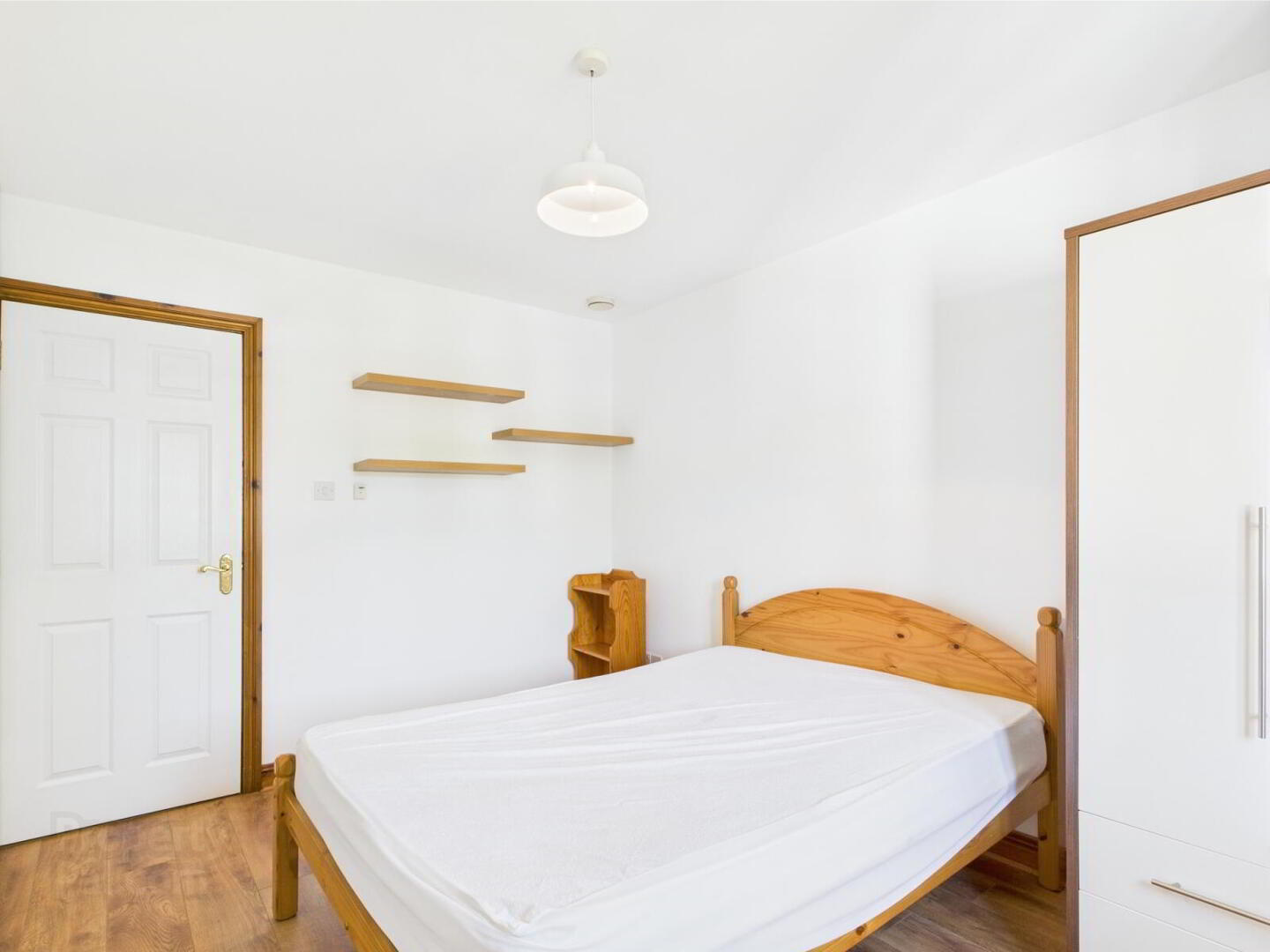 Apartment 19 Sandown Court 82 Sandown Road 6 of 10