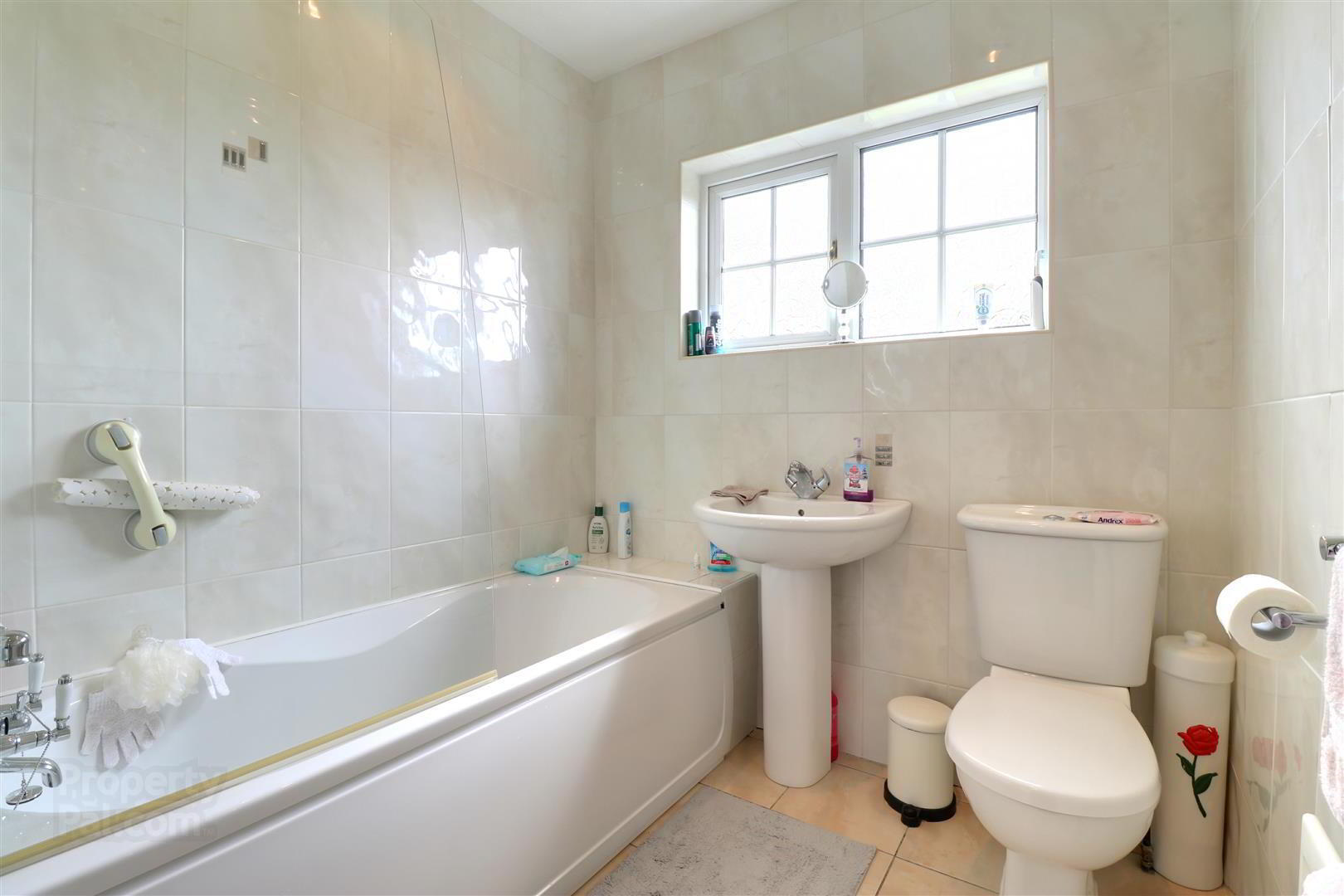 21 Thornleigh Avenue 11 of 21
