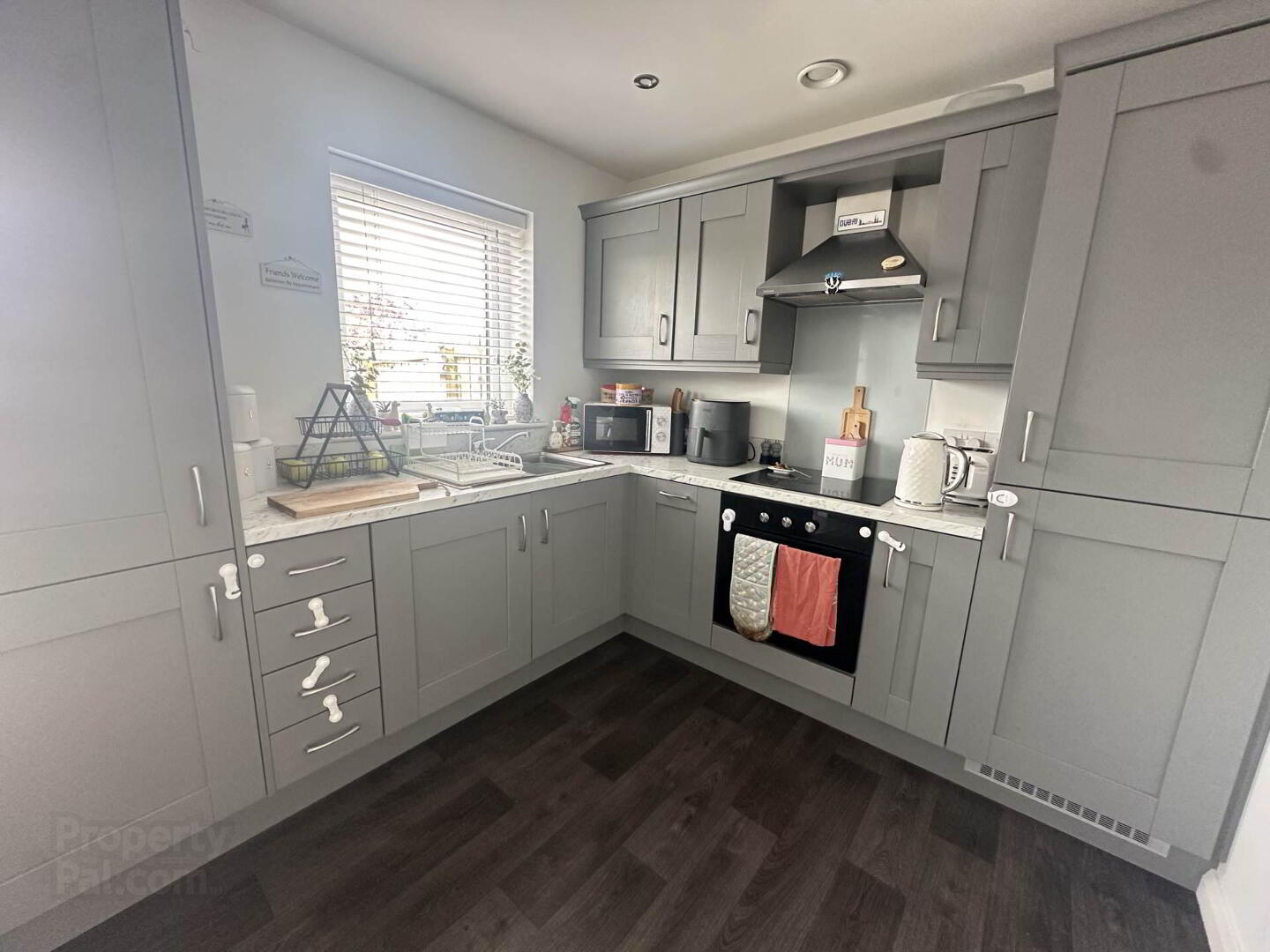 153 Blackthorn Rise 4 of 17