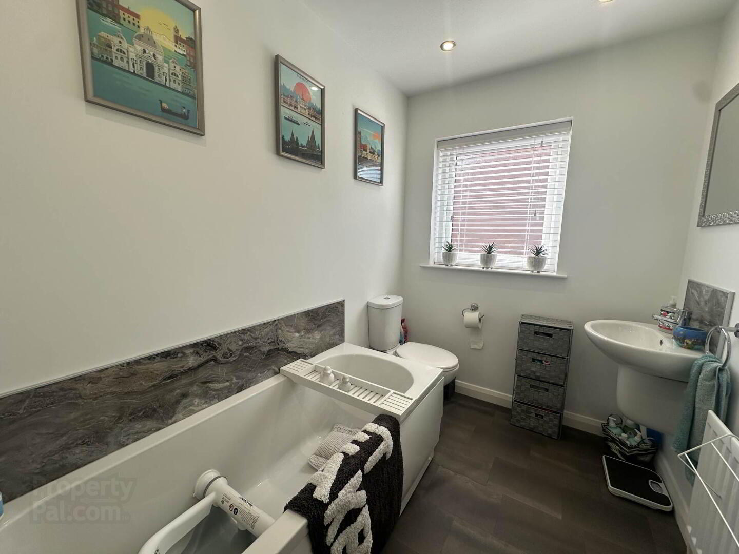 153 Blackthorn Rise 8 of 17