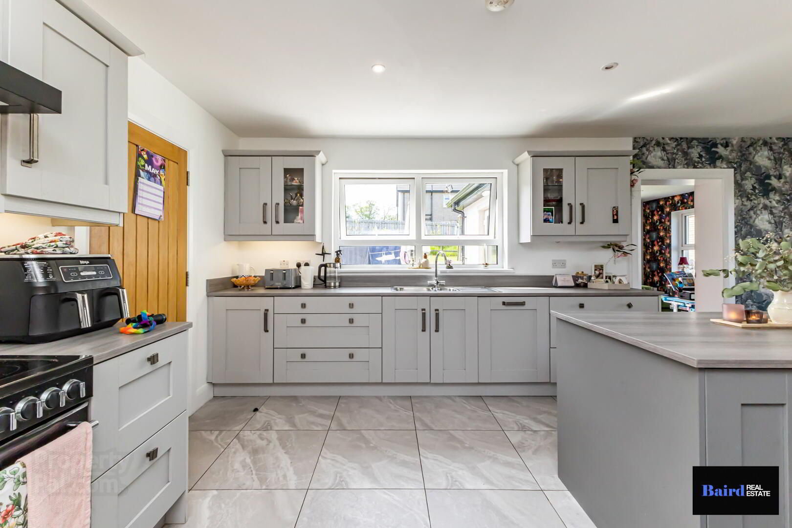 176 Bush Road 9 of 37