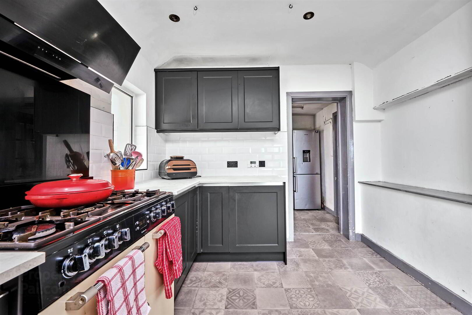 5 Winston Drive 11 of 45