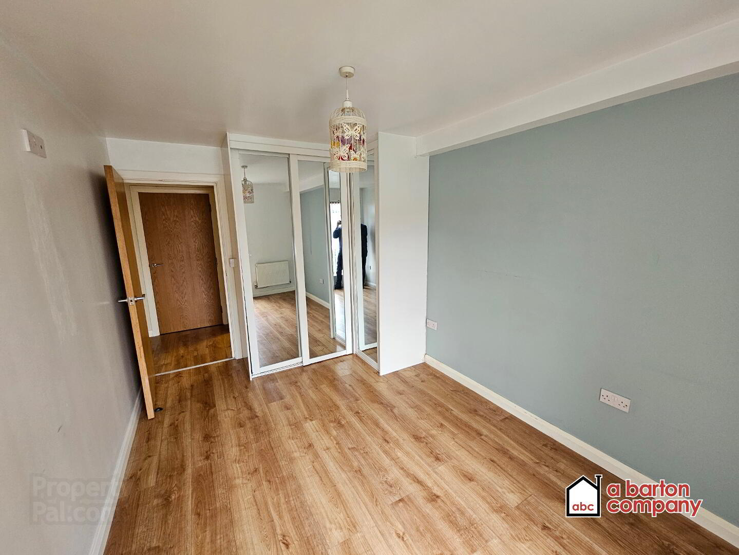 Unit 2, 288 Antrim Road 4 of 15
