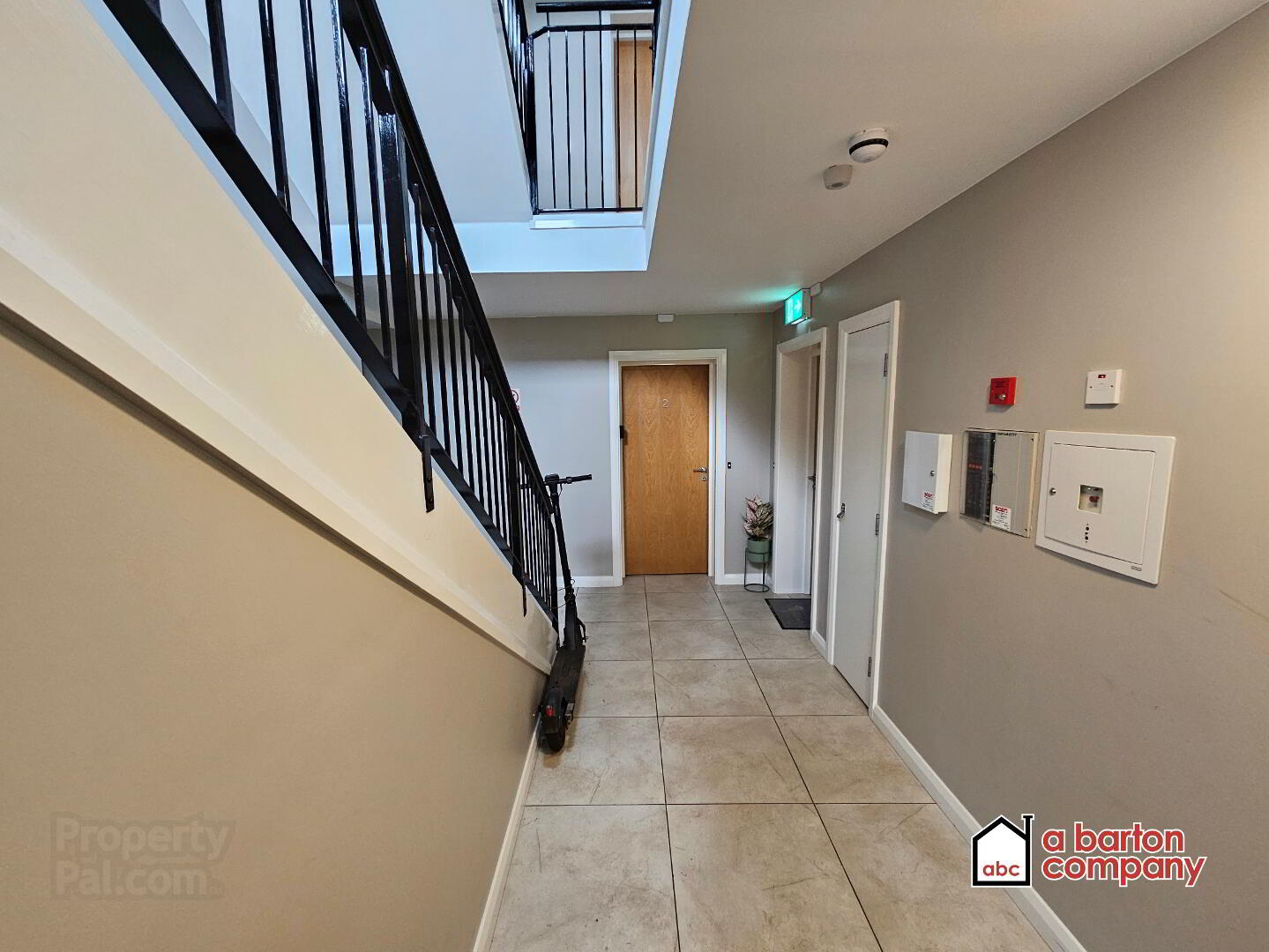 Unit 2, 288 Antrim Road 8 of 15