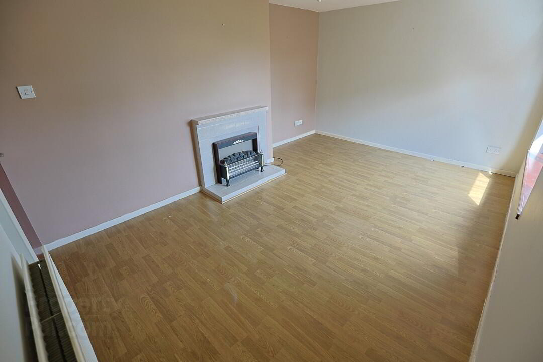 Unit B, 98 Corcrain Drive 4 of 21