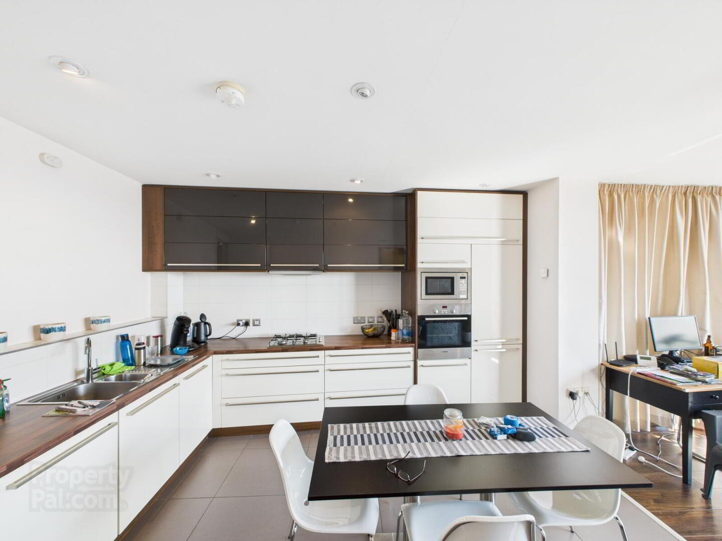 Apartment 11.42 The Arc 2l Queens Road 5 of 18