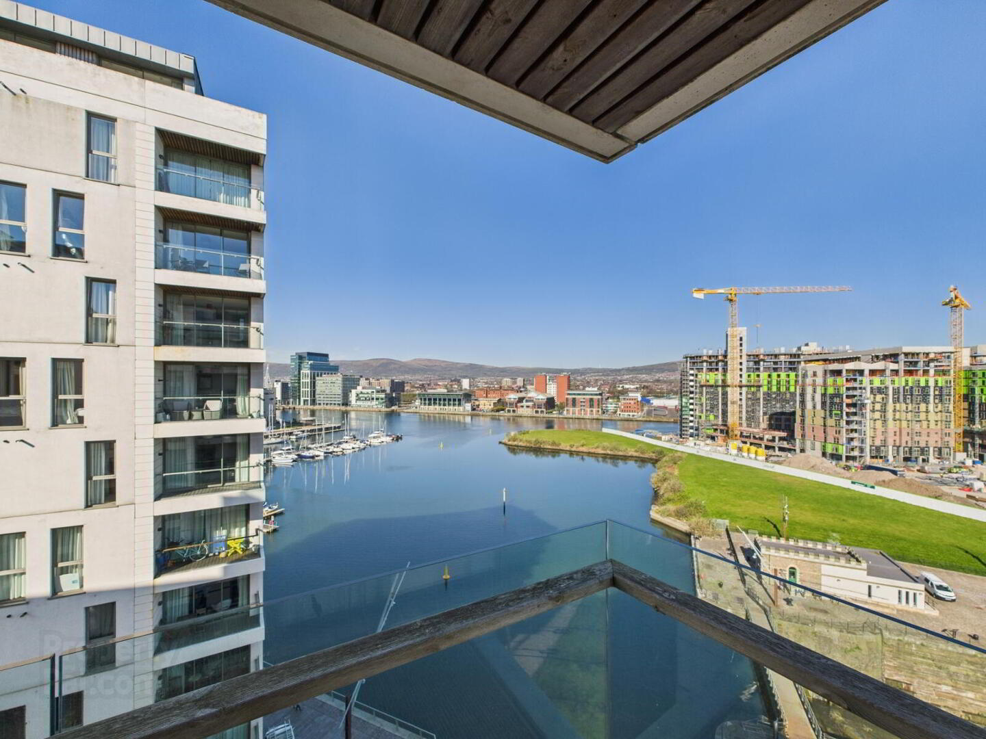 Apartment 11.42 The Arc 2l Queens Road 15 of 18