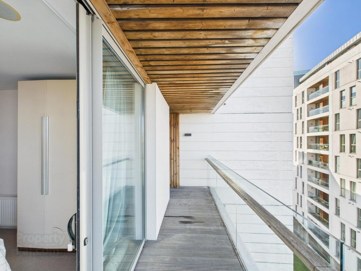 Apartment 11.42 The Arc 2l Queens Road 14 of 18