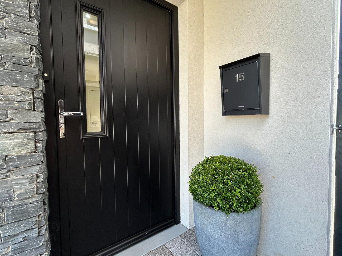 property description image
