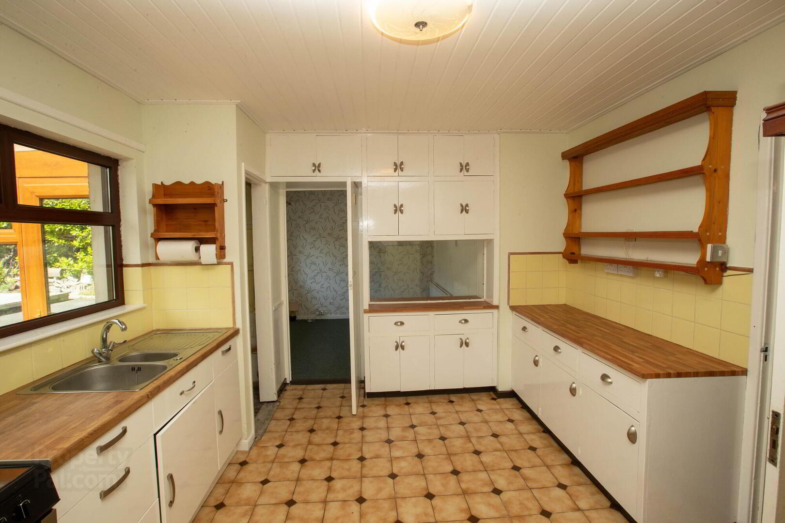 114 Tullybrannigan Road 10 of 33