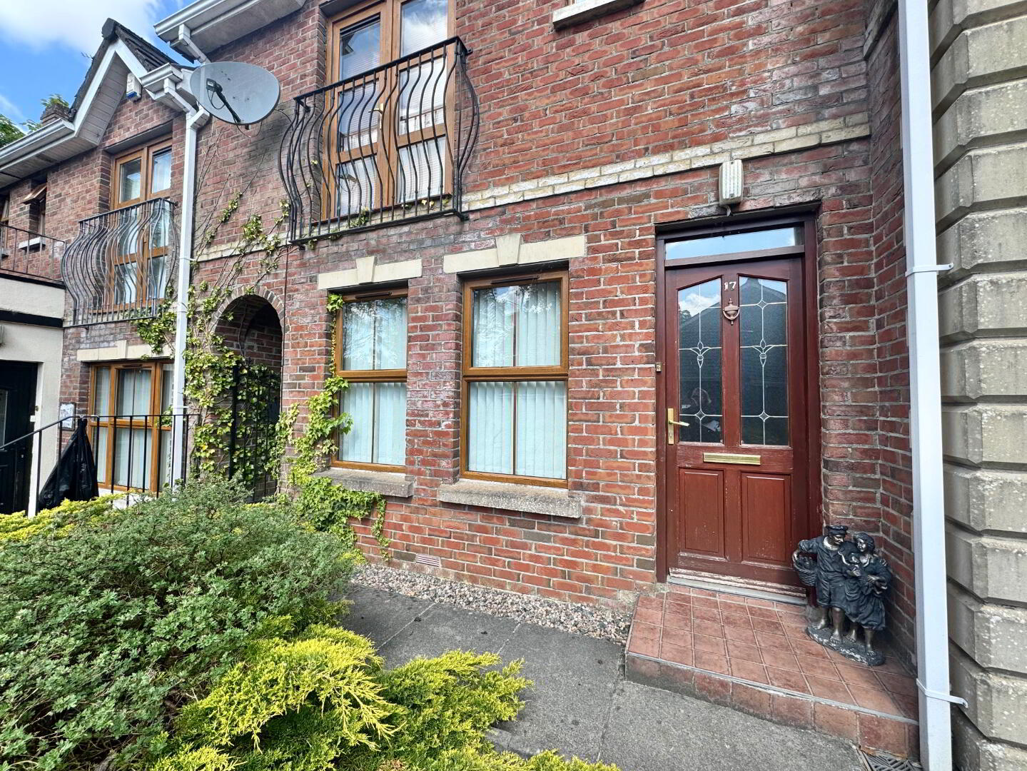 property description image