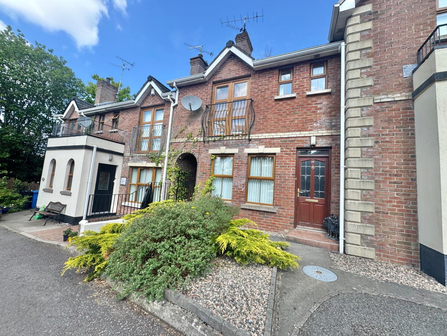 17 Castle Grove 16 of 16
