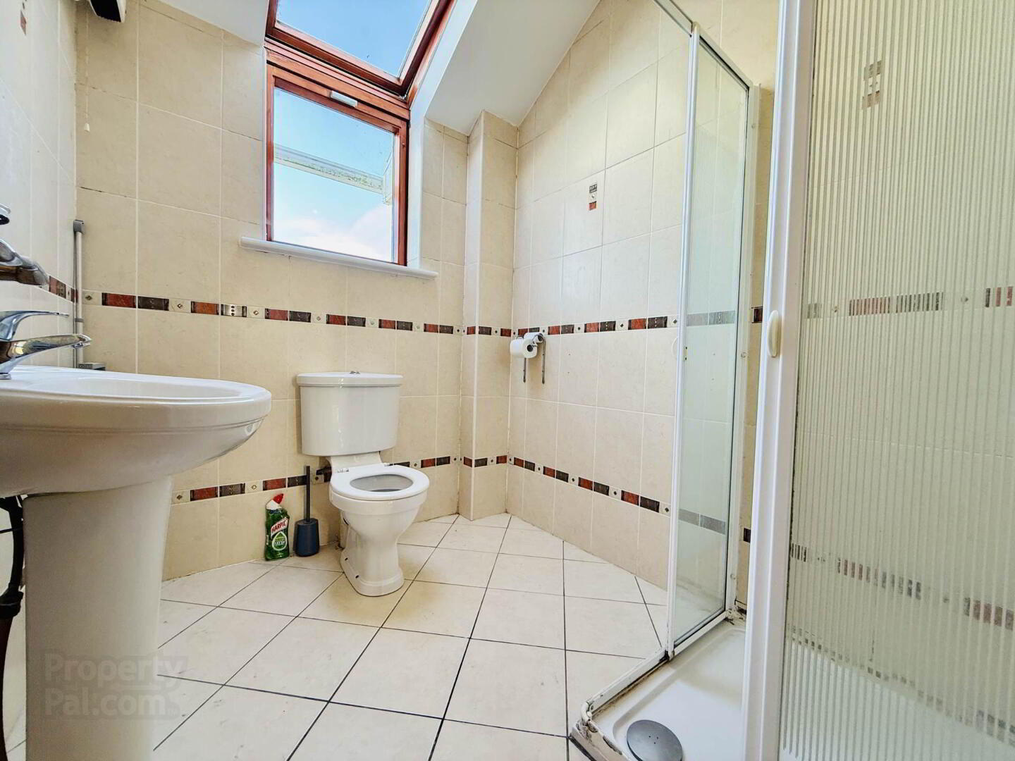 7 Castle Falls Court 17 of 21