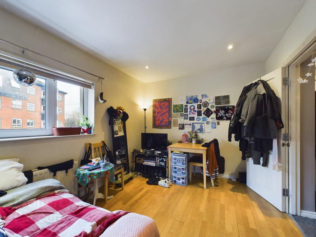 property description image