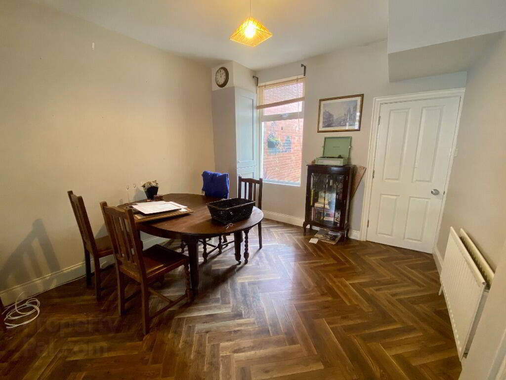 61 Burmah Street 3 of 8
