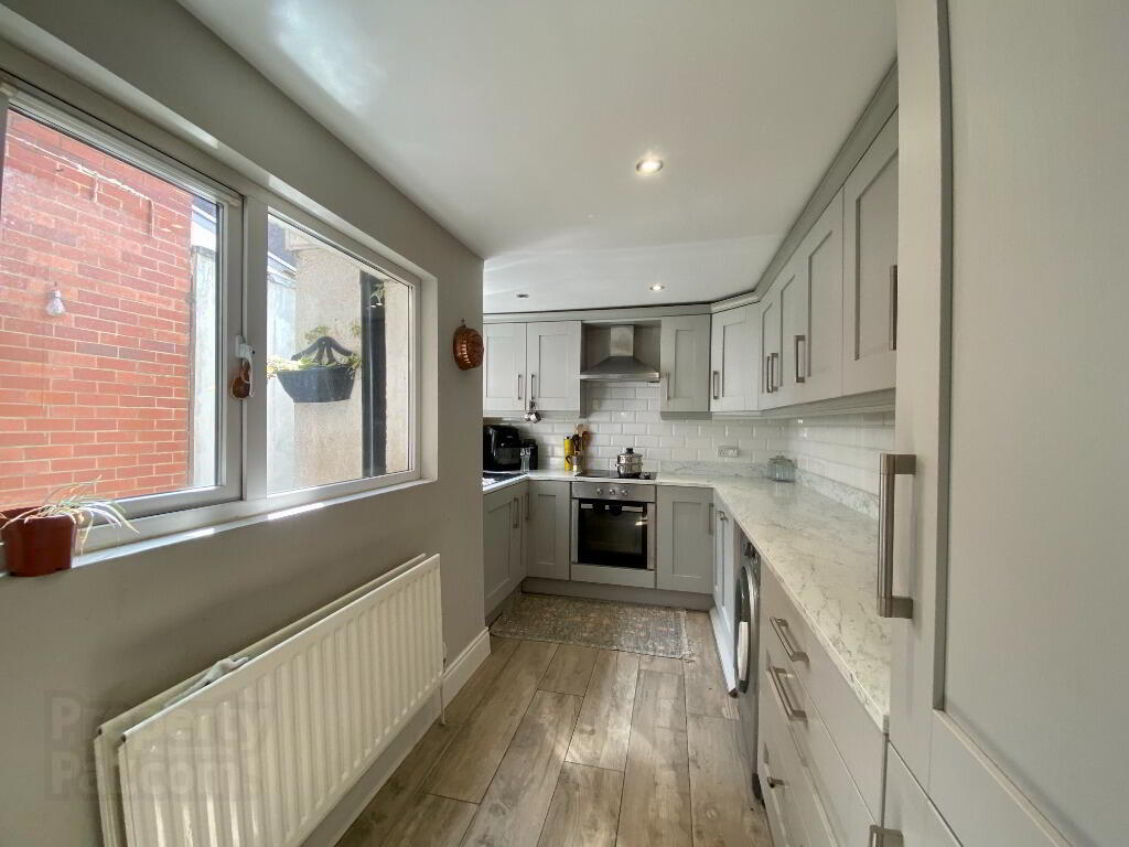 61 Burmah Street 4 of 8