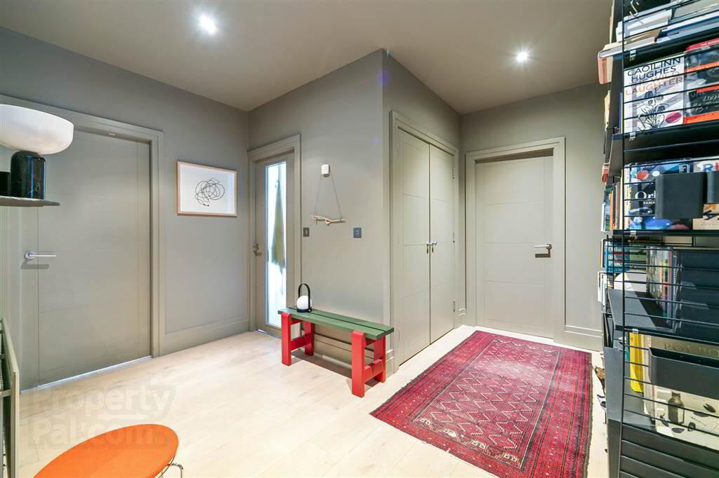 property description image