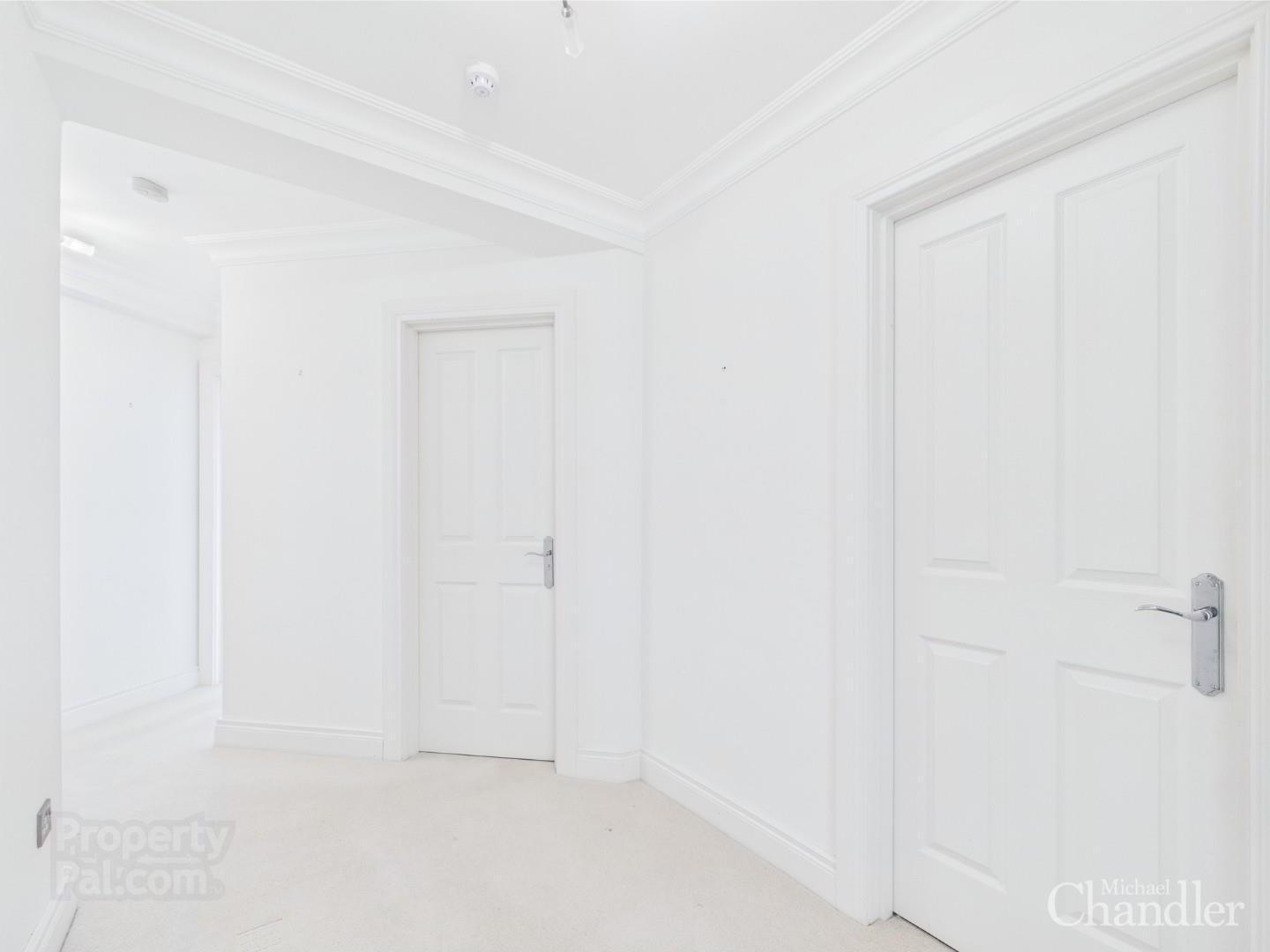 Apt 3, Clanbrassil Court 13 of 27