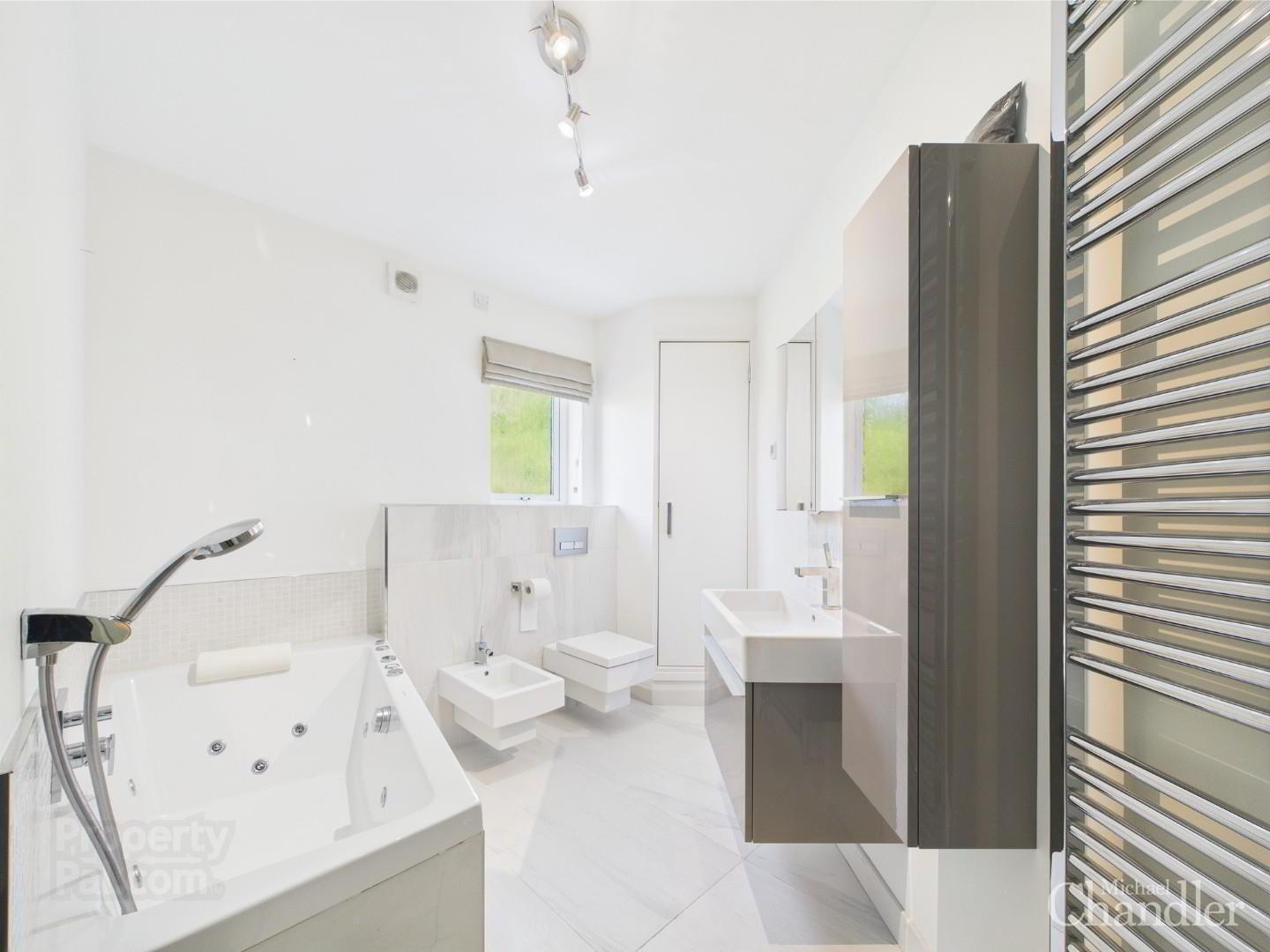 Apt 3, Clanbrassil Court 21 of 27