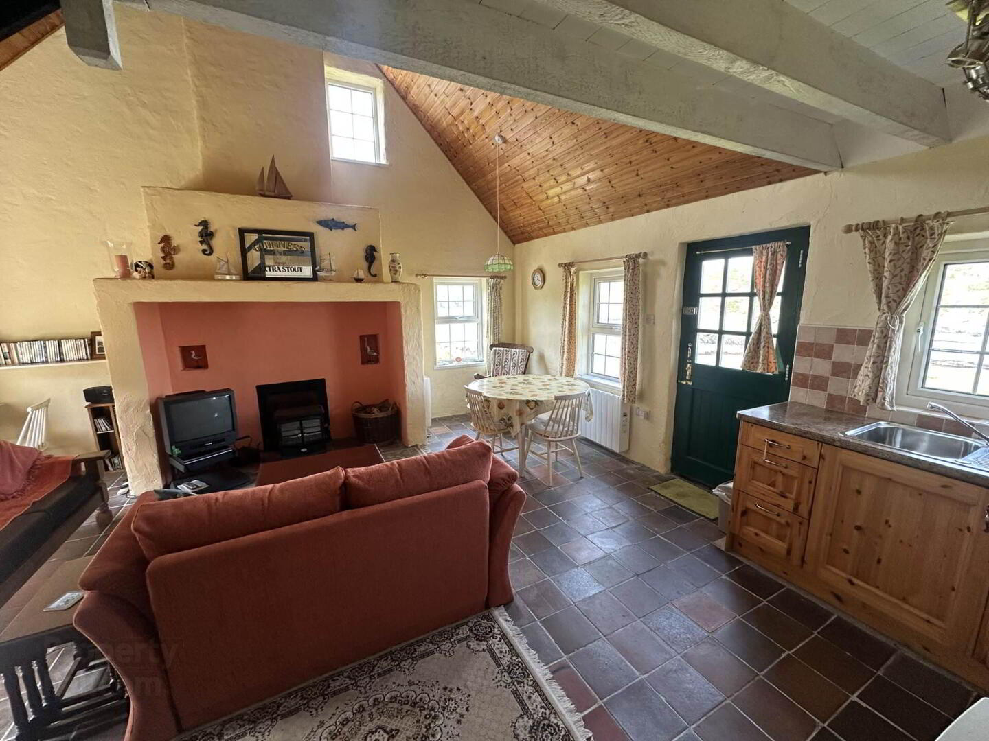 8 Tragumna Holiday Cottages 6 of 14
