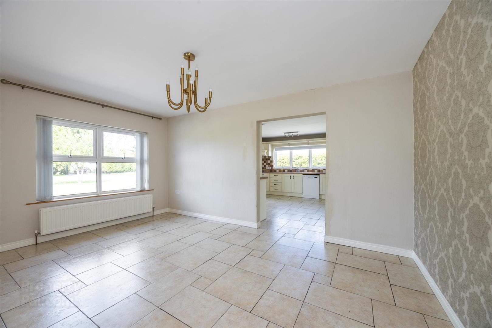 32b Crumlin Road 10 of 40
