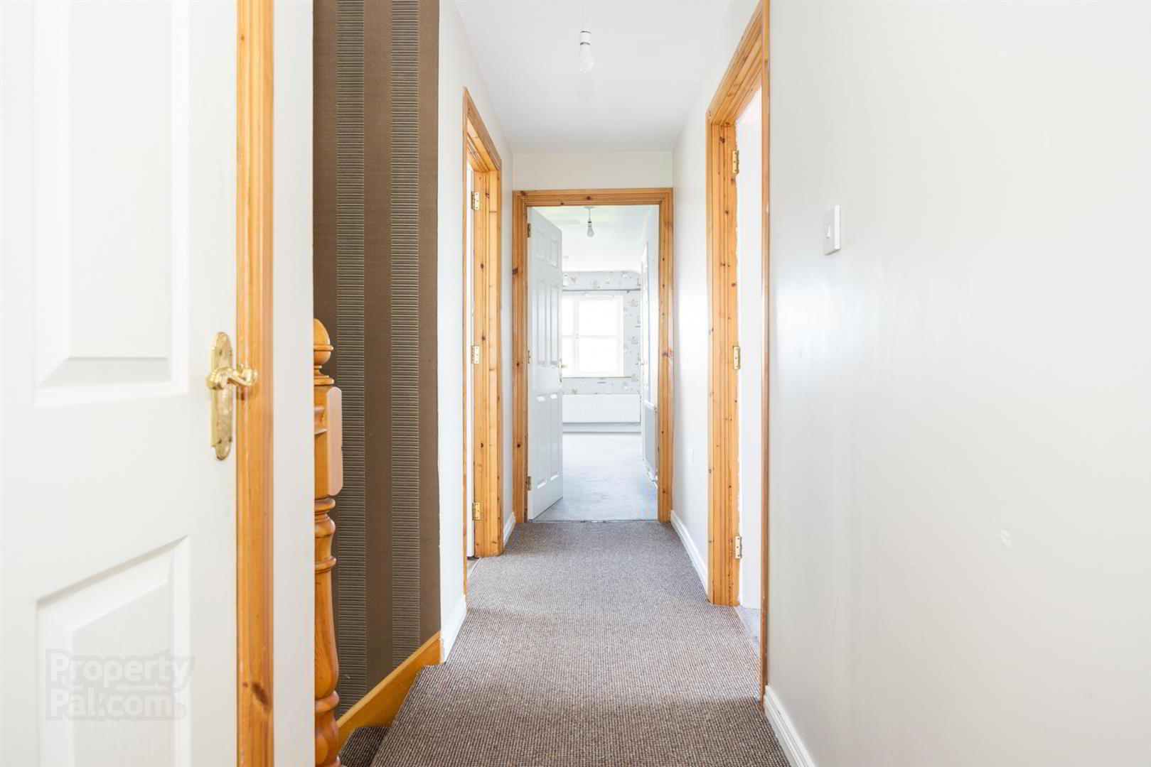 32b Crumlin Road 24 of 40