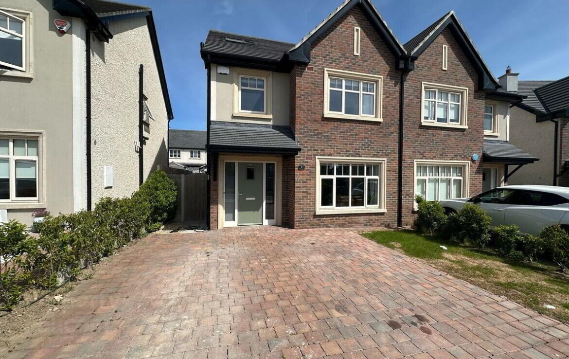 41 Kestrel Manor 1 of 39