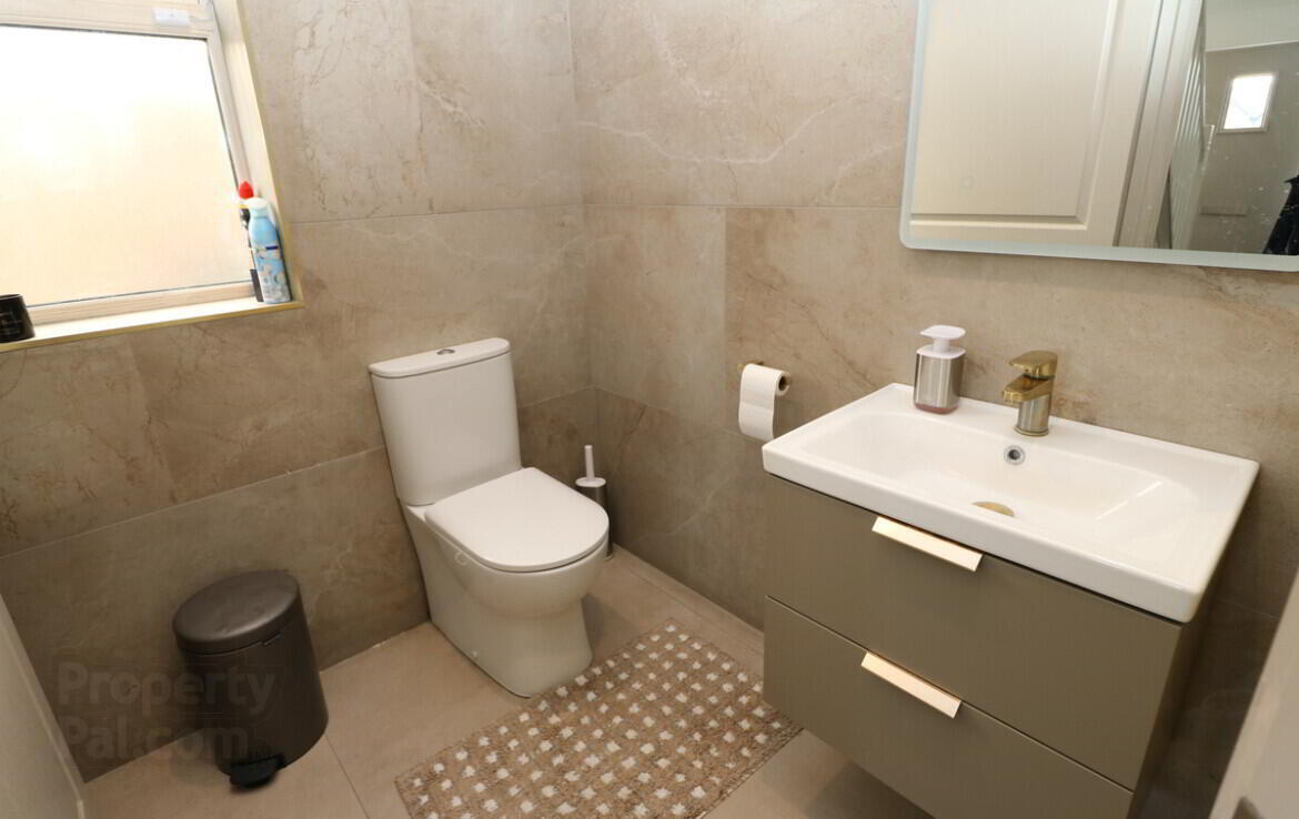 41 Kestrel Manor 8 of 39