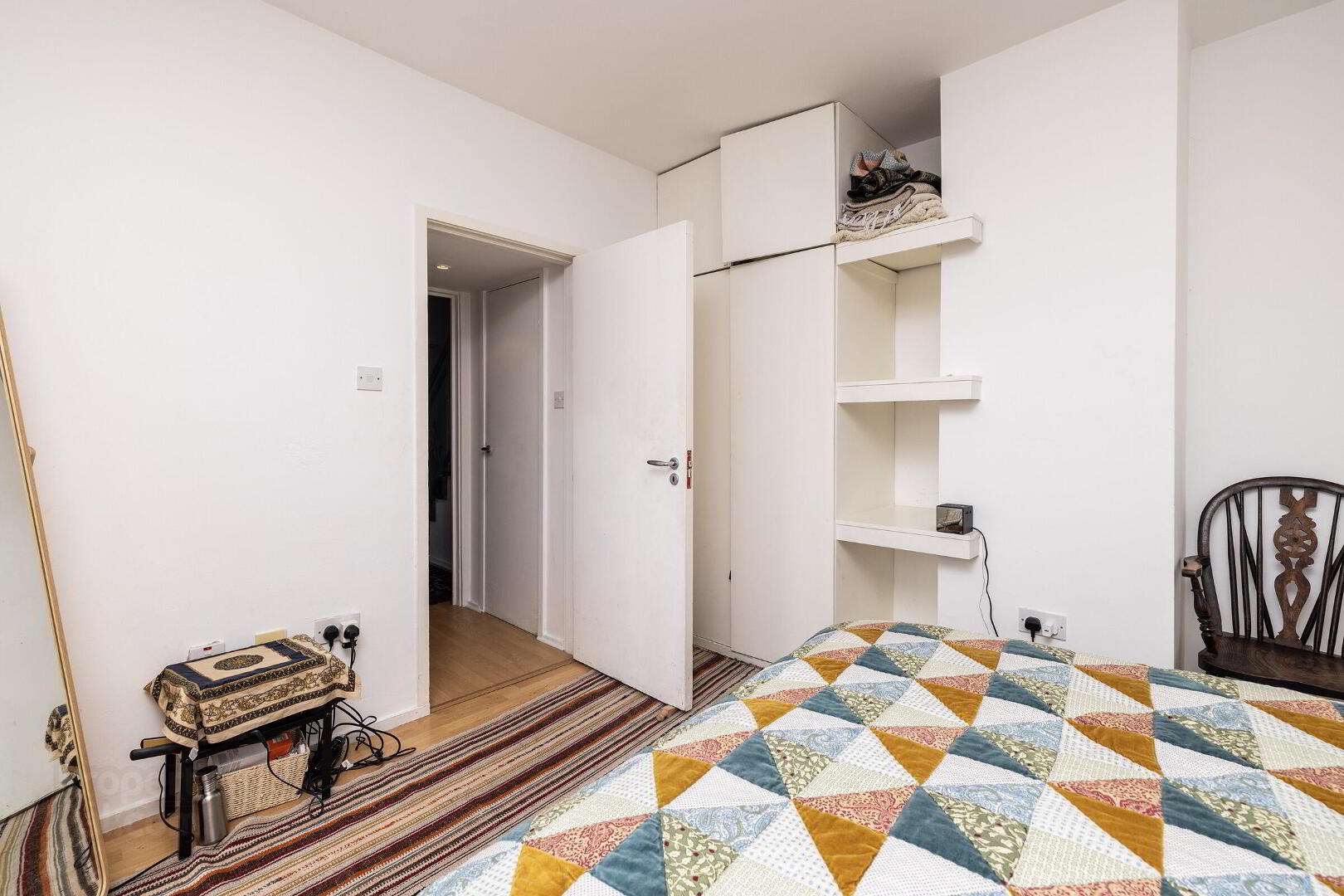 Apartment 7 Temple Bar Square 20 of 31