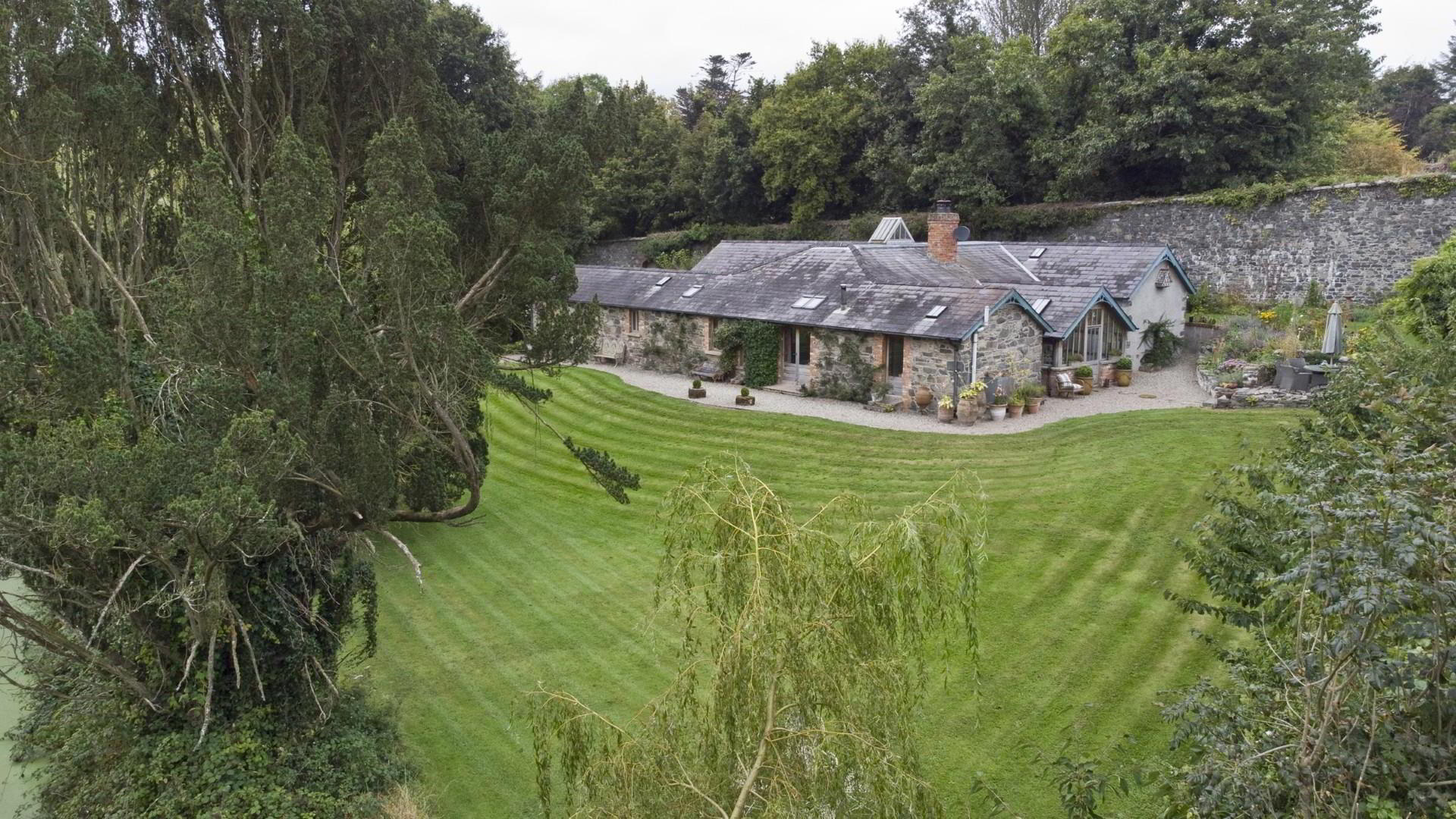 The Slip Garden, 17 Finnebrogue Road 1 of 38