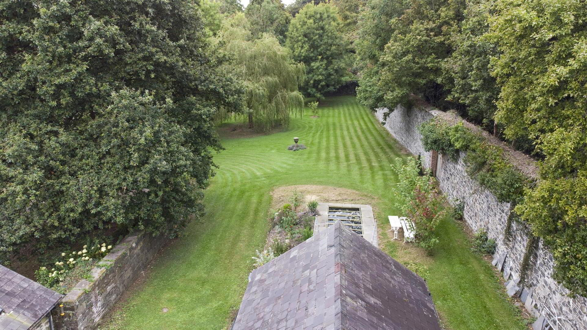 The Slip Garden, 17 Finnebrogue Road 33 of 38