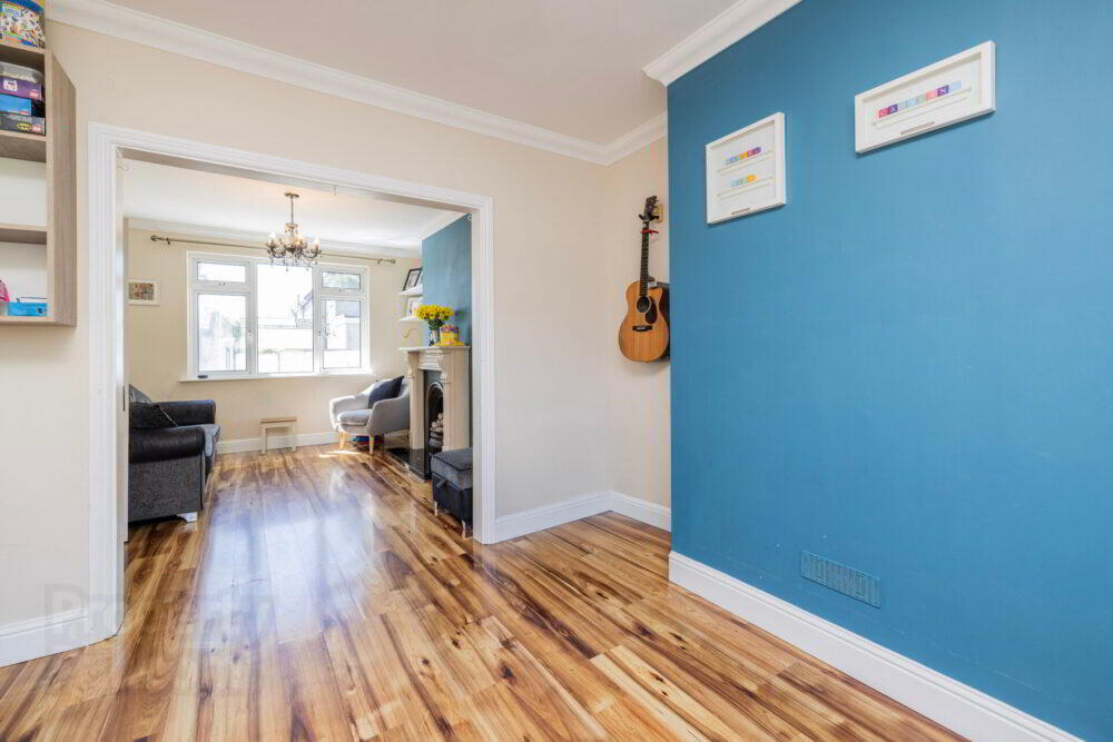 37 Ardcollum Avenue 3 of 18