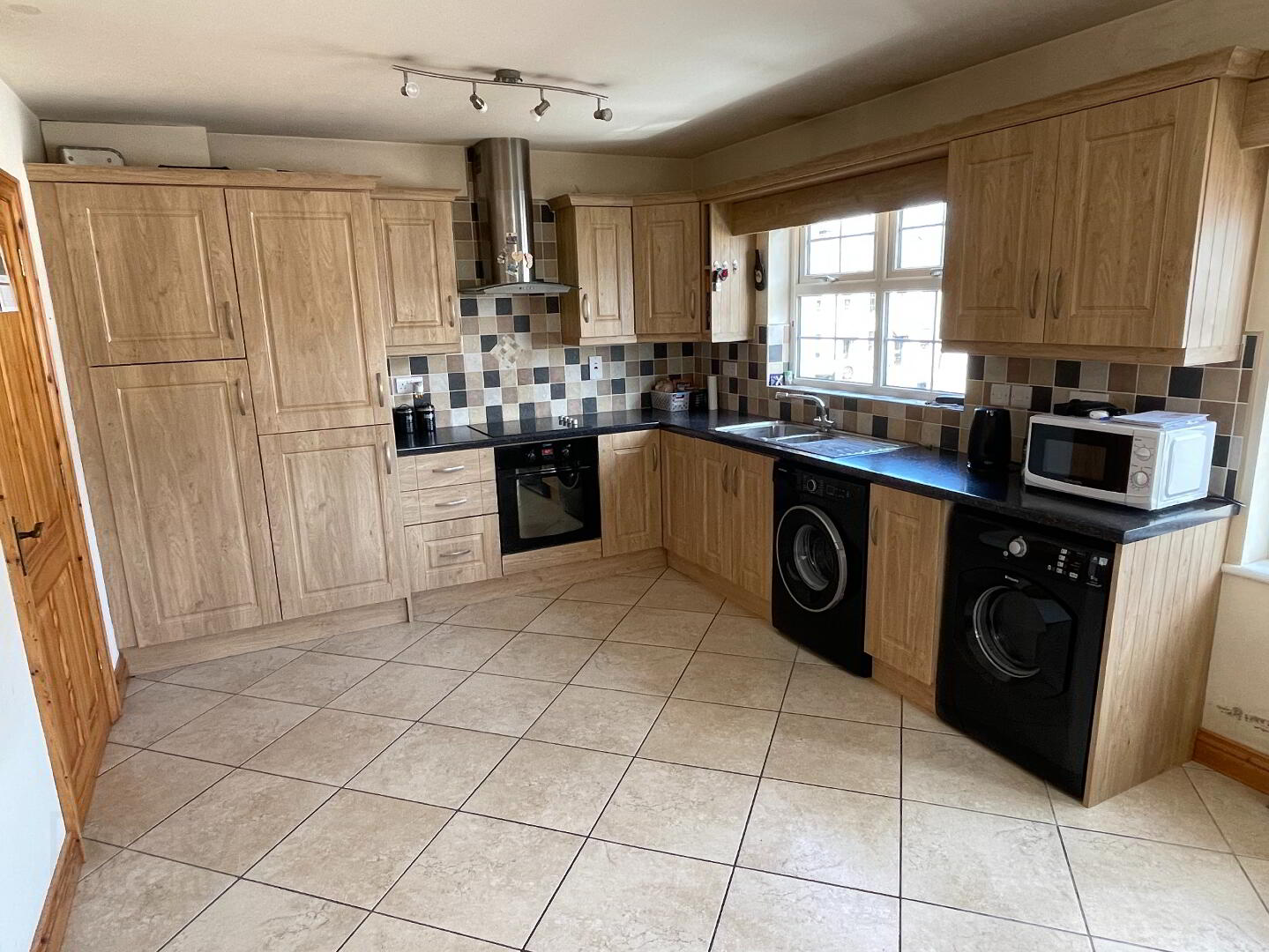 2 Union Court 6 of 17