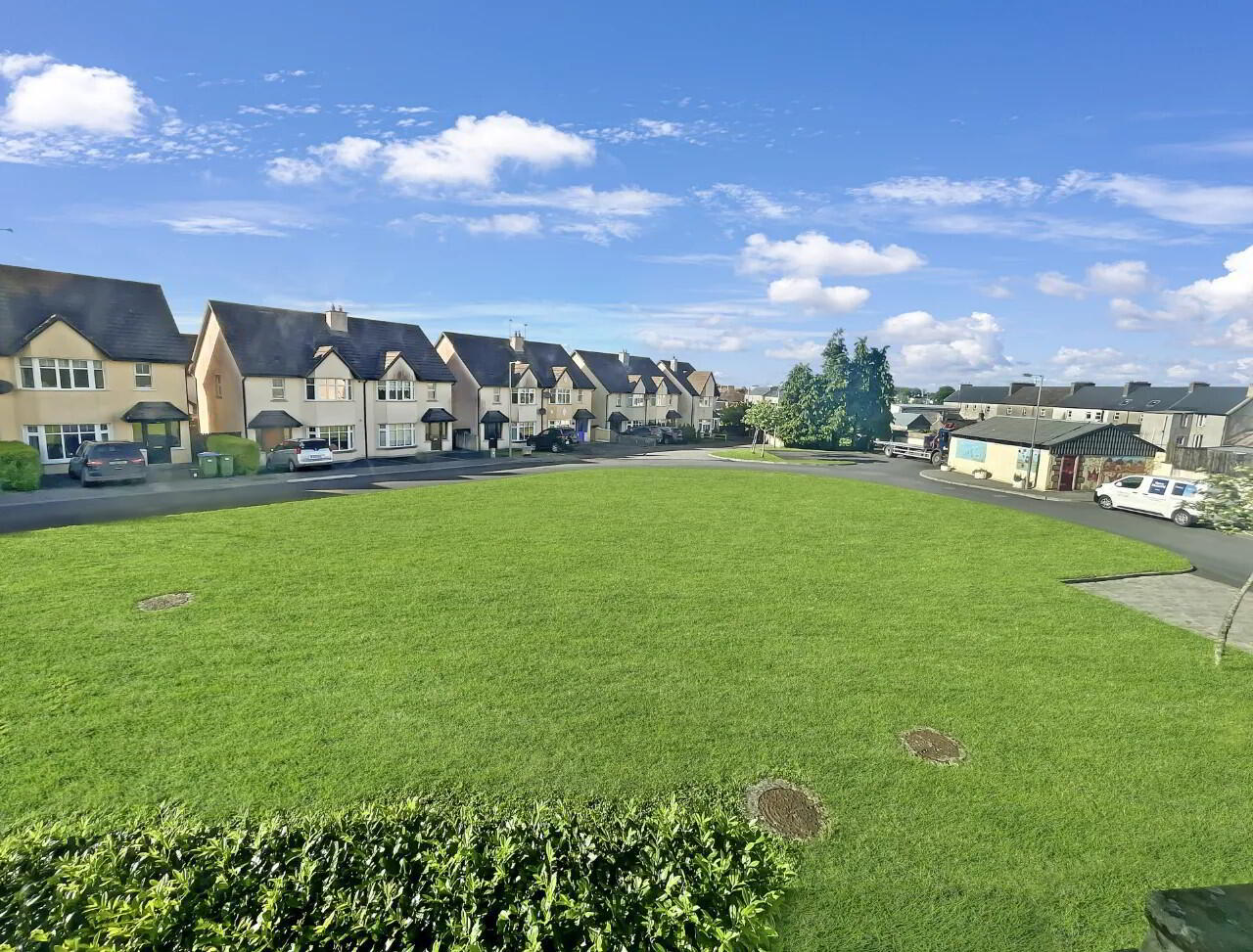 41 Fairgreen 16 of 17