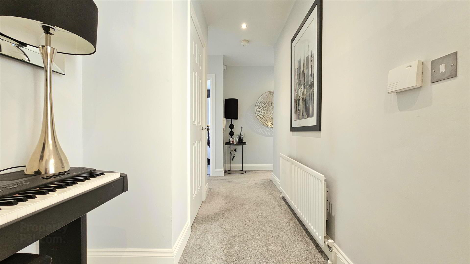 6 Hartley Hall Close 6 of 22