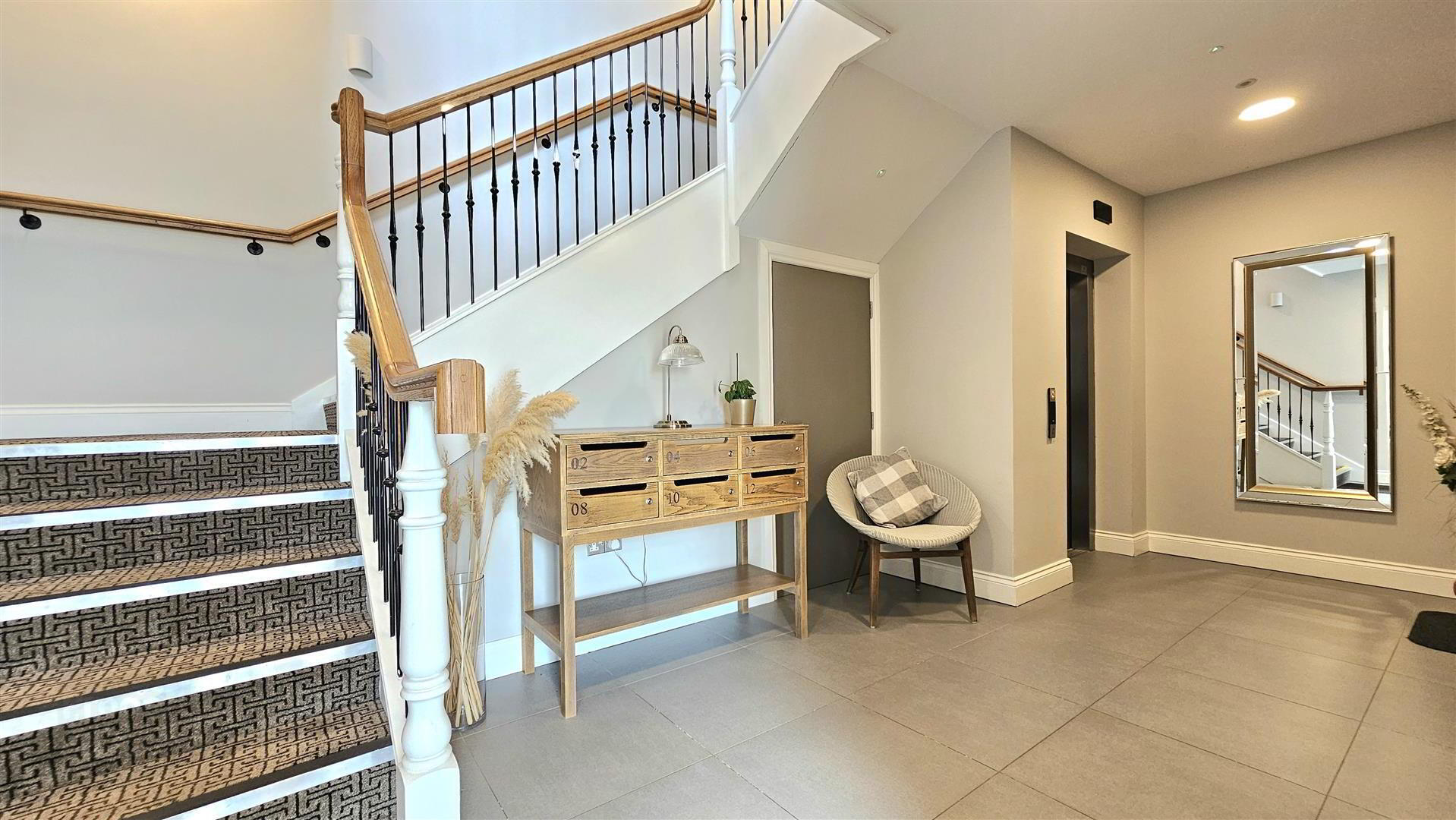 6 Hartley Hall Close 3 of 22